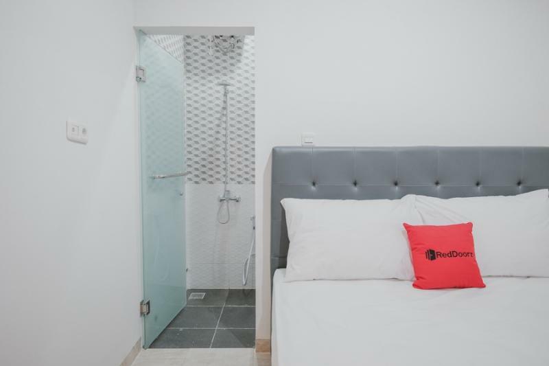 Reddoorz Near Taman Palem Hotel Jakarta Kültér fotó